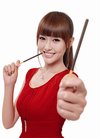 唐嫣动感写真秀歌舞 甜蜜娇俏受厂商青睐
