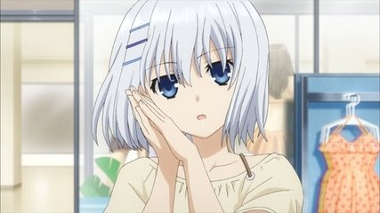 神无月恭平,是"拉塔托斯克"的副司令官,一个不像日本人的美男子,但